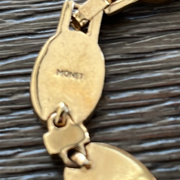 Monet Gold Tone Abalone Vintage Link Bracelet - Picture 4 of 9